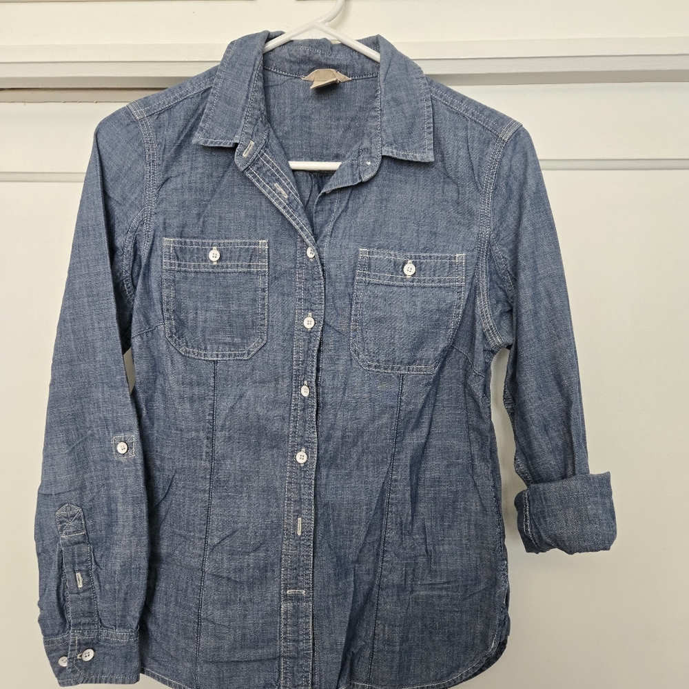 Duluth Womens Small button up denim shirt.